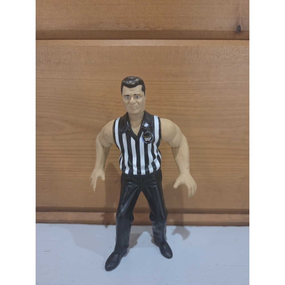 WWF/WWF Vince Mcmahon Referee 6" Action Figure 1997 Jakks Pacific vintage ZD1